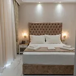 Agora Luxury Boutique Loutráki