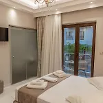 Hotel Agora Luxury Boutique 3*