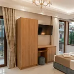 Agora Luxury Boutique 3*