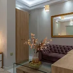 Agora Luxury Boutique Hotel 3*
