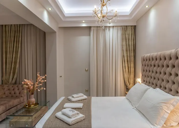 Agora Luxury Boutique מלון 3*