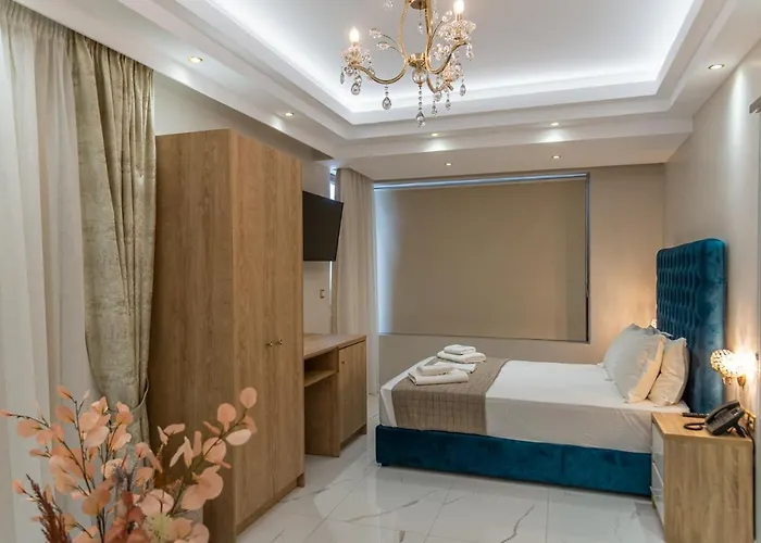 מלון Agora Luxury Boutique