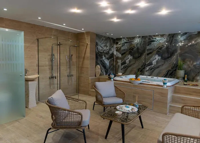 Agora Luxury Boutique Loutráki