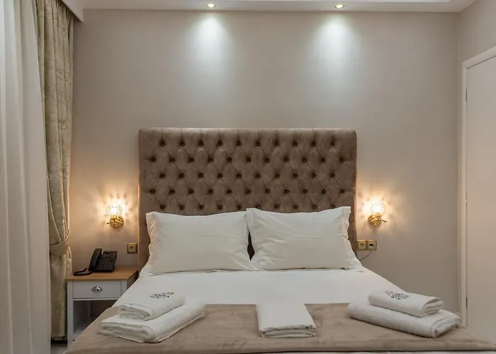 מלון Agora Luxury Boutique